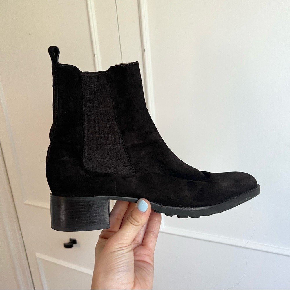 Ann Taylor Chelsea Boot